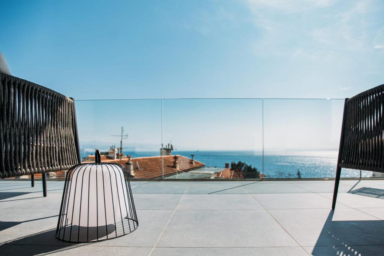 Luxury Apartment Iris Adriatica ***** Opatija Exterior foto